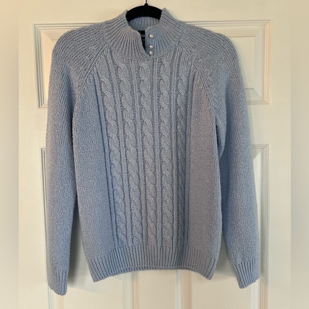 Gorgeous cable knit light blue sweater, size L